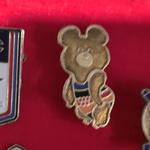 Collection of 1980's Olympic/Paralympic/Media Pins - Picture 2 of 12